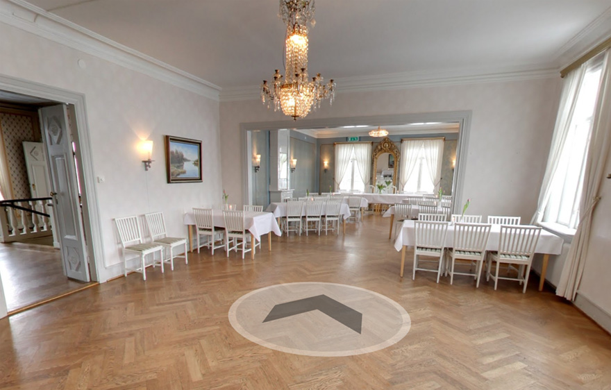 Osaby Säteri Google Maps Business View - Med historiska rötter långt tillbaka på 1400-talet har
Osaby säteri agerat scen för flera viktiga personer och händelser genom tiderna.
Idag fortsätter vi den traditionen genom att bjuda in dig till att ta del av Osabys magnifika byggnader och svindlande natur!